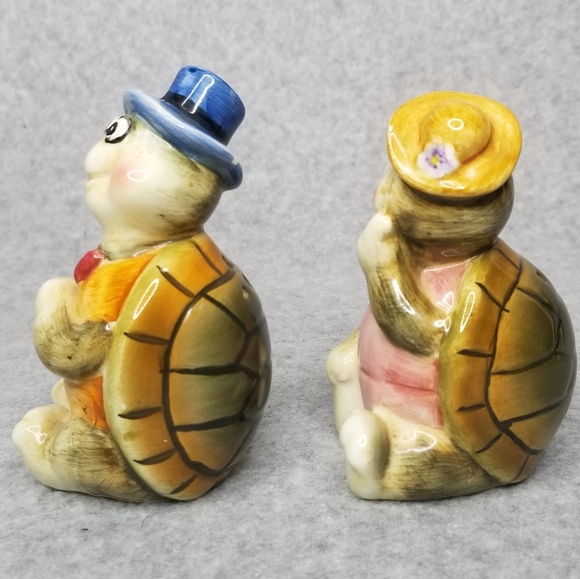 Vintage Mr&Mrs Turtle Top‎ Hat Salt and Pepper Shakers Set - Picture 3 of 14